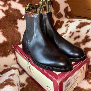 Baxter Ladies Black Leather Chelsea Boots